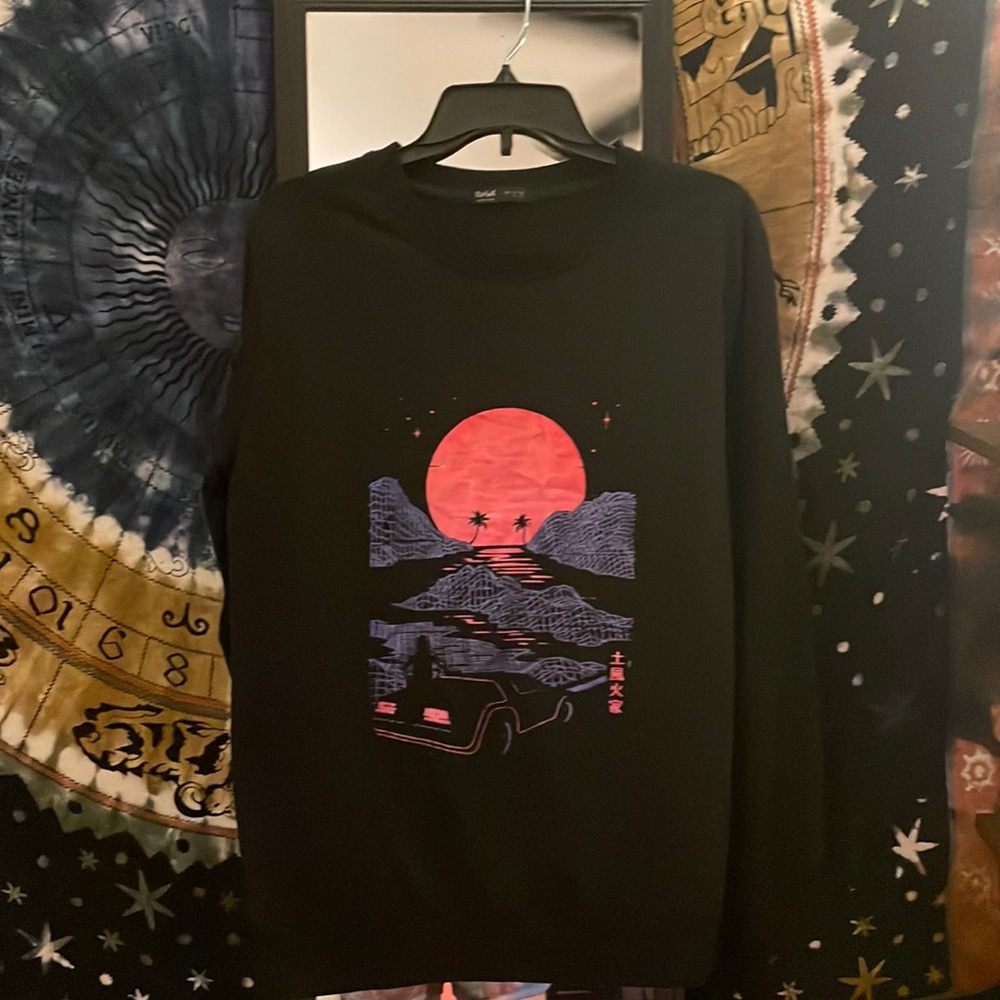 Sweatshirt